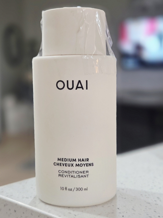 OUAI Other - OUAI Medium Hair Conditioner - White Bottle